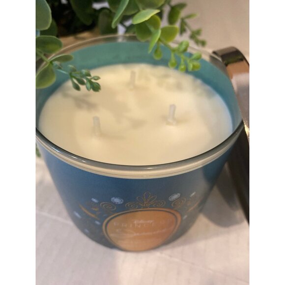 Bath & Body Works Disney Limited Edition “Jasmine” NEW 3 Wick Candle - Picture 3 of 7